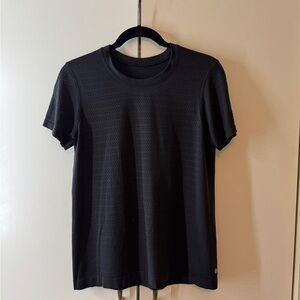 Lululemon Mesh T-shirt